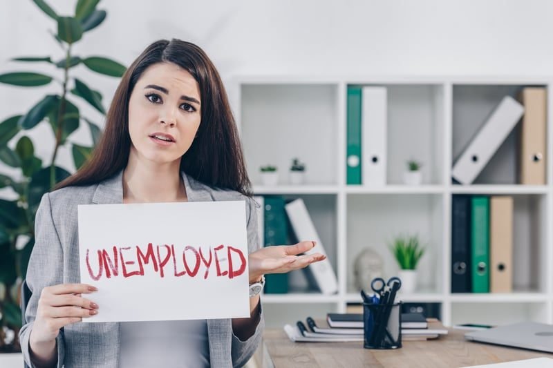 Discrimination Claims: A Complete UK Guide 2 An employee facing discrimination and exclusion at work