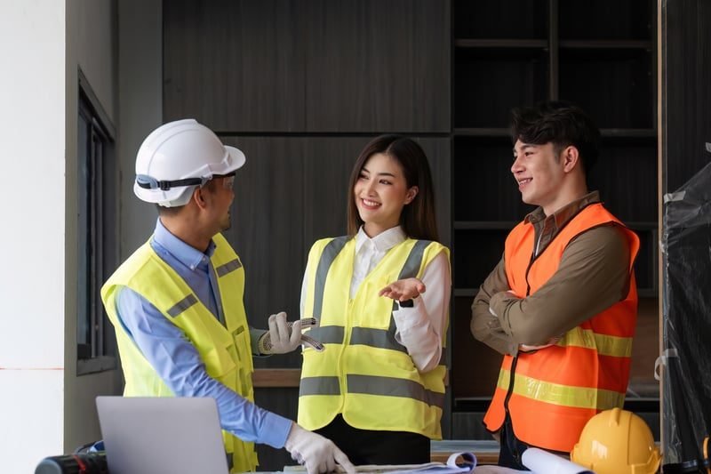 Final Account Disputes: A Complete UK Guide 3 Site team reviewing construction payment under the Construction Act 1996